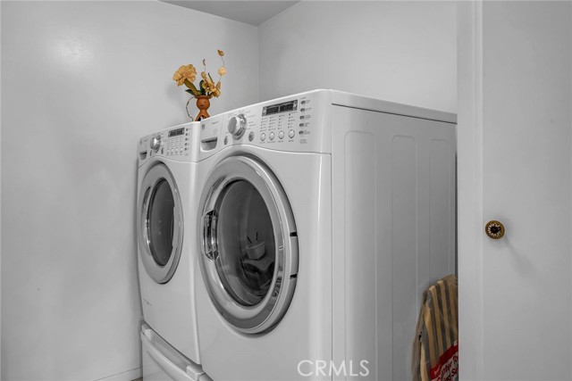 641 13th Street, Manhattan Beach, California 90266, 4 Bedrooms Bedrooms, ,1 BathroomBathrooms,Residential,Sold,13th,SB22214141