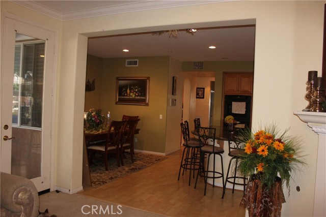 14243 Maya Circle, Moorpark CA: https://media.crmls.org/medias/62855067-d3f3-490a-a1e1-b380ed07d497.jpg