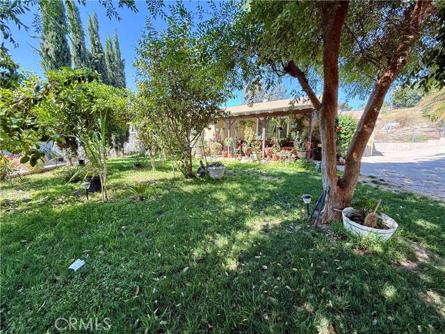 Detail Gallery Image 3 of 34 For 19107 Lyle Ave, Corona,  CA 92881 - 3 Beds | 2 Baths