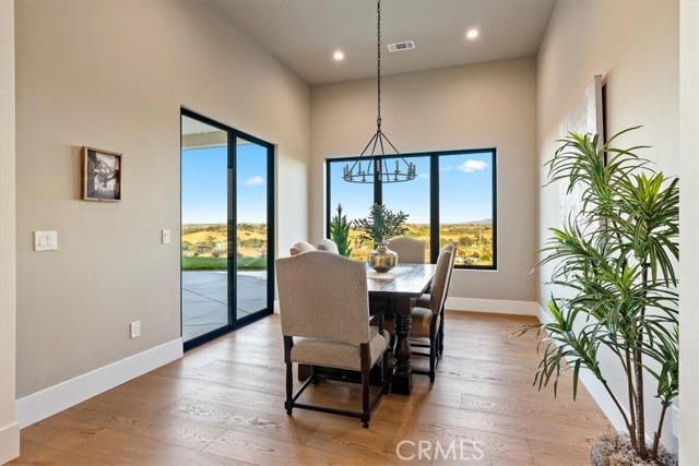 1755 Burnt Rock Way, Templeton CA: https://media.crmls.org/medias/62872edb-b4d7-4e7a-b523-efd908776c53.jpg
