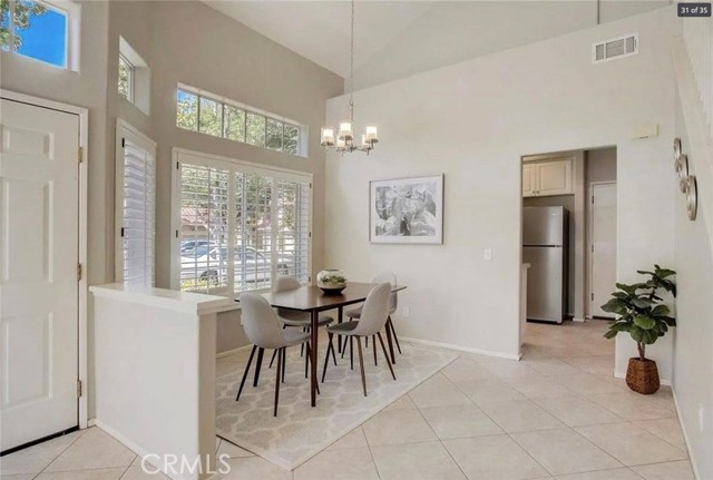 4928 Lazio Way, Oak Park CA: https://media.crmls.org/medias/628793cc-0e34-4c02-be34-64af7c81c889.jpg