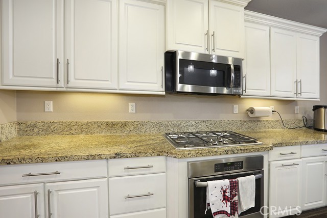 Detail Gallery Image 16 of 57 For 12253 Baird, Riverside,  CA 92505 - 5 Beds | 4/1 Baths