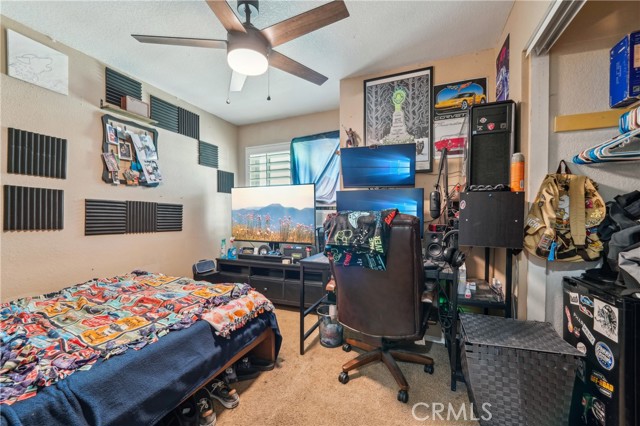 3622 Broken Twig Drive, Norco CA: https://media.crmls.org/medias/628833fa-73ec-4e64-bd69-8c4aa8adcd54.jpg