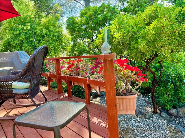 10431 Edgewater Drive, Kelseyville CA: https://media.crmls.org/medias/628877e9-37af-429f-a997-8a364a6b7313.jpg