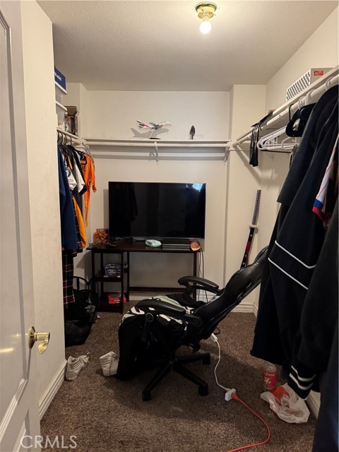 Detail Gallery Image 13 of 14 For 2057 Bush, Santa Ana,  CA 92706 - 4 Beds | 3 Baths