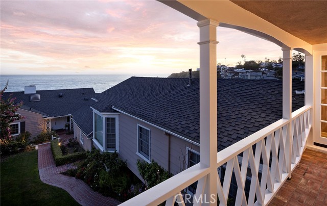 1259 Cliff Drive, Laguna Beach CA: https://media.crmls.org/medias/6289ebf8-e610-4241-ae22-d5fce2c70cd3.jpg