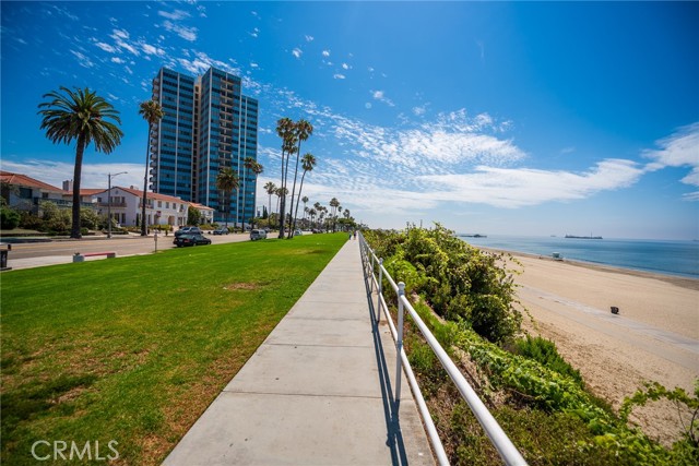 Detail Gallery Image 33 of 33 For 2772 2a E 2nd St #A2,  Long Beach,  CA 90803 - 2 Beds | 2 Baths