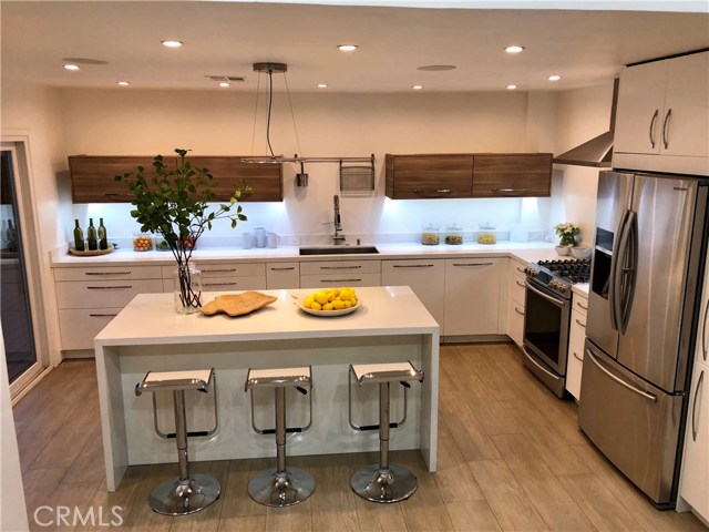 Detail Gallery Image 40 of 52 For 5714 Vantage Ave, Valley Village,  CA 91607 - 4 Beds | 3 Baths