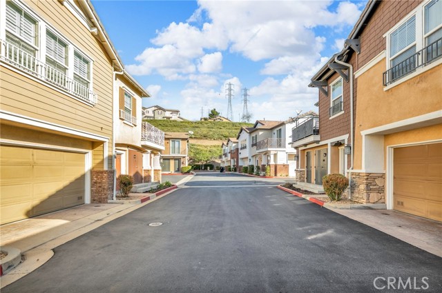 16710 Nicklaus Drive, Sylmar CA: https://media.crmls.org/medias/628b33e3-0323-4f59-af52-ac575328788d.jpg