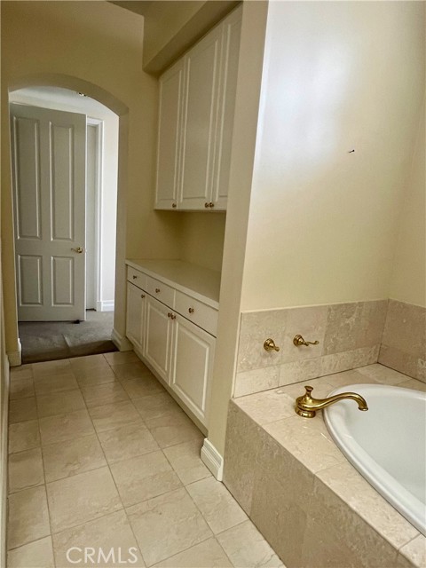 Drew Fenton | 11847 Gorham Avenue Los Angeles CA | MLS: 6884874