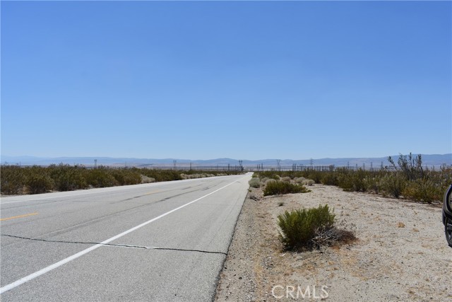 1 170th St W and s/o Irone Ave, Rosamond CA: https://media.crmls.org/medias/628bd120-d6a6-4a13-b7b4-a206a34f84a9.jpg
