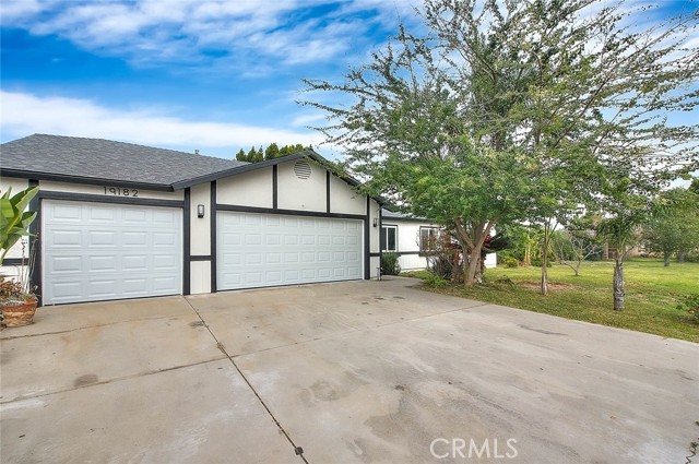 Detail Gallery Image 4 of 58 For 19182 Ash, Bloomington,  CA 92316 - 4 Beds | 2 Baths