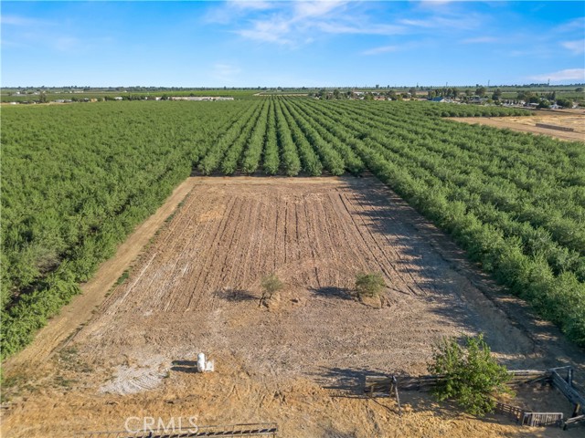 Detail Gallery Image 47 of 66 For 5527 W Olive Ave, Fresno,  CA 93722 - 4 Beds | 3/1 Baths