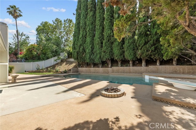 12847 Winthrop Avenue, Granada Hills CA: https://media.crmls.org/medias/628d3f3e-8ba9-4a33-9534-134e68e769db.jpg