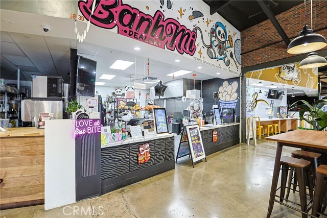 989 S Glendora Avenue, West Covina CA: https://media.crmls.org/medias/628d7571-6f56-4f8a-8701-70739b85aea5.jpg