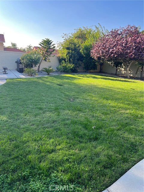 Detail Gallery Image 8 of 10 For 9326 Bunny Ln, Fontana,  CA 92335 - 4 Beds | 3 Baths