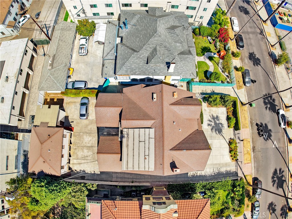 https://media.crmls.org/medias/628dbdfb-2fbc-437c-853a-748bdaccbc81.jpg?preset=X-Large
