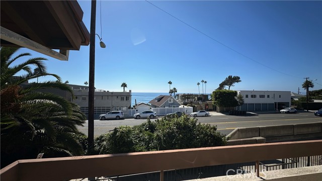 Detail Gallery Image 11 of 12 For 542 N Coast Hwy, Laguna Beach,  CA 92614 - 2 Beds | 2/1 Baths