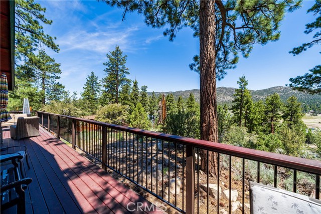 42728 Timberline Trail, Big Bear Lake CA: https://media.crmls.org/medias/628f0b91-86f6-4a1a-b232-93a8c346c767.jpg