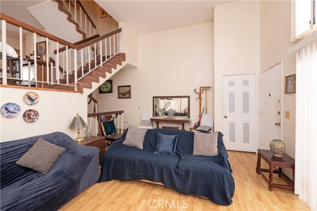 Detail Gallery Image 8 of 47 For 1925 E Huntington Dr #E,  Duarte,  CA 91010 - 3 Beds | 2/1 Baths