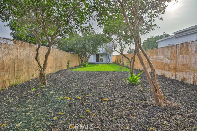 Detail Gallery Image 10 of 45 For 1693 E 110th, Los Angeles,  CA 90059 - 3 Beds | 2/1 Baths