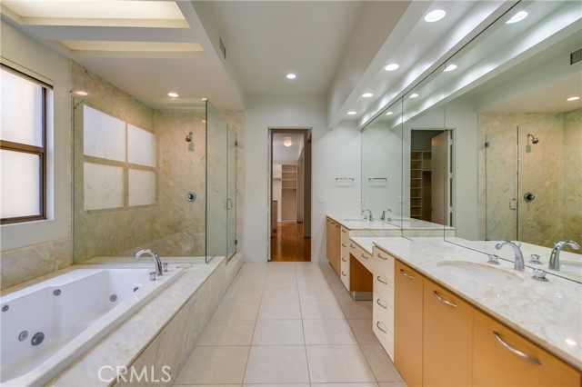 143 Union Jack Mall, Marina del Rey CA: https://media.crmls.org/medias/6290f2b0-a024-4063-a2c8-a7ca2df6d9bd.jpg