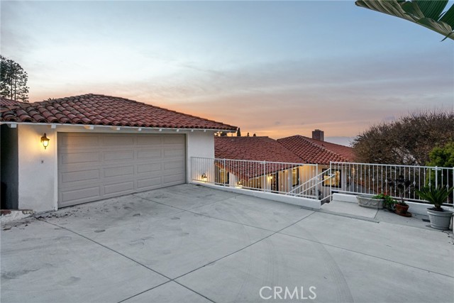 797 Via Somonte, Palos Verdes Estates, California 90274, 4 Bedrooms Bedrooms, ,3 BathroomsBathrooms,Residential,For Sale,Via Somonte,SB25011078