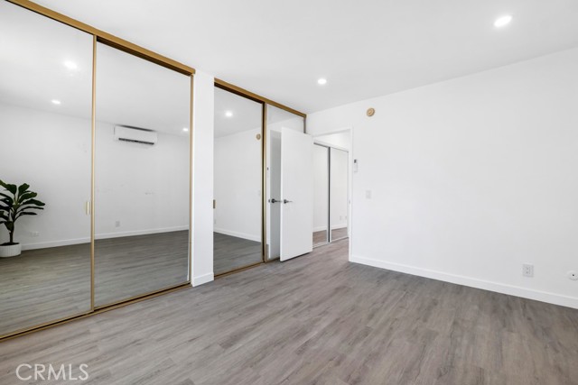 Detail Gallery Image 9 of 14 For 20930 Parthenia St #206,  Canoga Park,  CA 91304 - 1 Beds | 1 Baths