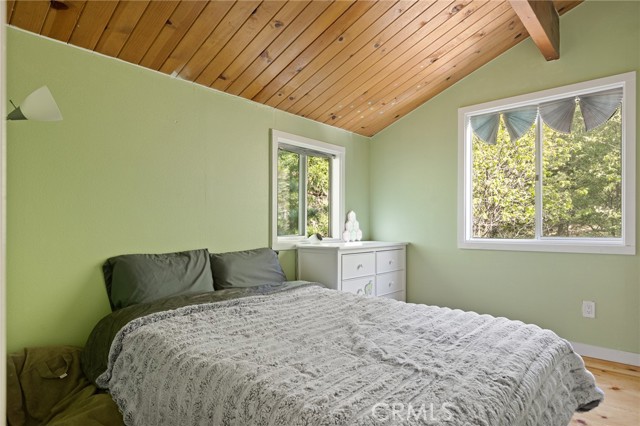 Detail Gallery Image 19 of 35 For 316 Pioneer Rd, Lake Arrowhead,  CA 92352 - 3 Beds | 2/1 Baths