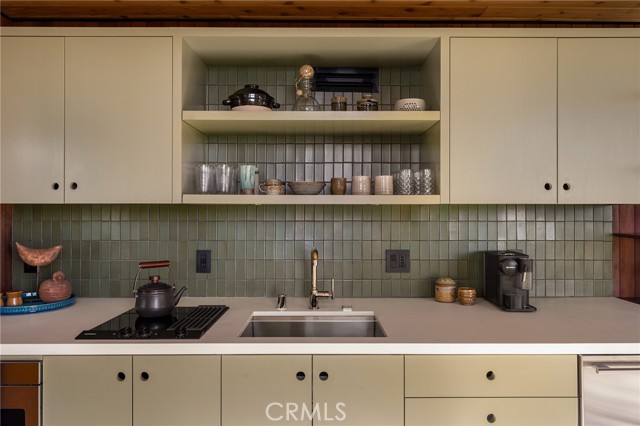 Detail Gallery Image 26 of 32 For 1515 N Tigertail, Los Angeles,  CA 90049 - 3 Beds | 2/1 Baths