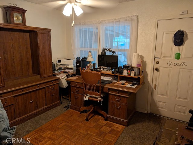 Detail Gallery Image 17 of 21 For 1333 Windsor Dr, San Bernardino,  CA 92404 - 3 Beds | 1 Baths