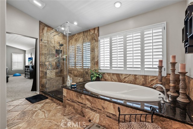 Image 30 of 53 For 22701 Foxridge