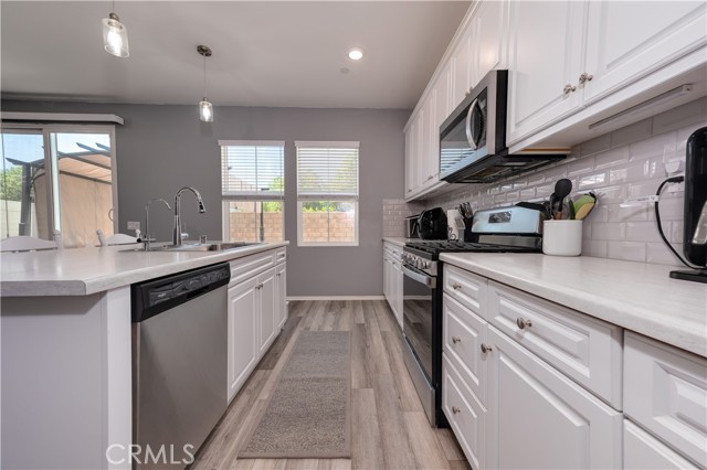 Detail Gallery Image 21 of 58 For 24181 Tortosa St, Murrieta,  CA 92562 - 4 Beds | 2/1 Baths