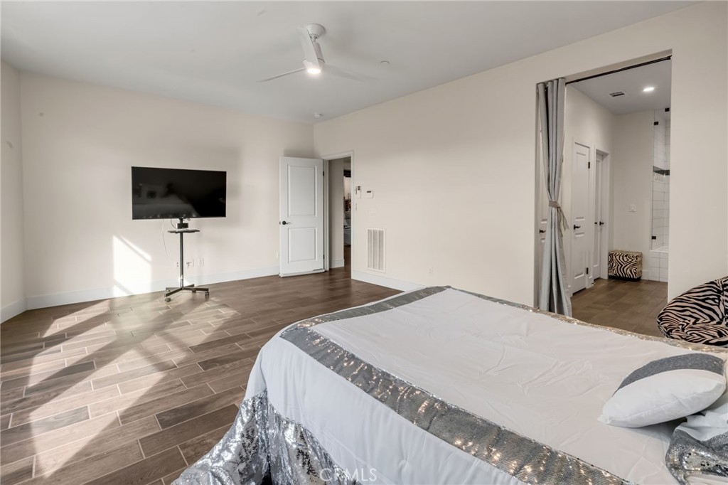 MLS #DW25252670 image #35