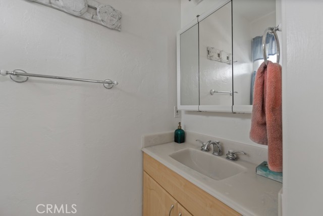 Detail Gallery Image 19 of 51 For 3429 Falcon Avenue, Long Beach,  CA 90807 - 3 Beds | 2/1 Baths