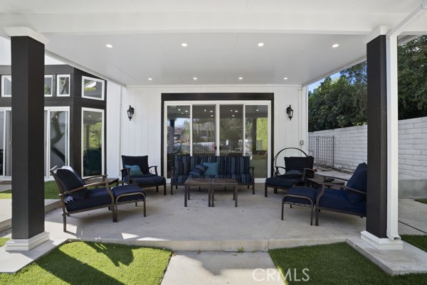 Detail Gallery Image 59 of 67 For 9514 Oakridge Pl, Chatsworth,  CA 91311 - 6 Beds | 6 Baths