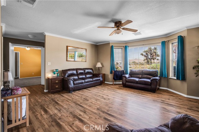 Detail Gallery Image 10 of 48 For 58682 Sun Mesa Dr, Yucca Valley,  CA 92284 - 3 Beds | 2 Baths