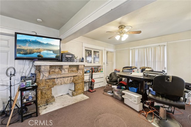 Detail Gallery Image 3 of 11 For 231 W 88th St, Los Angeles,  CA 90003 - – Beds | – Baths