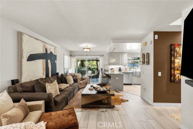 Image 16 of 44 For 7282 Woodvale Court