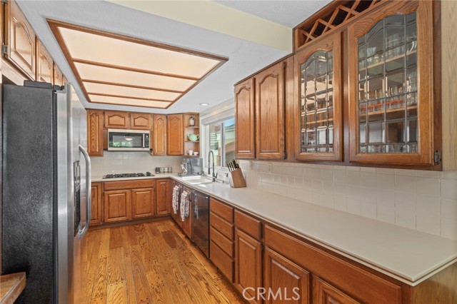 Detail Gallery Image 11 of 47 For 6128 Avalon Ct, Long Beach,  CA 90803 - 4 Beds | 3 Baths