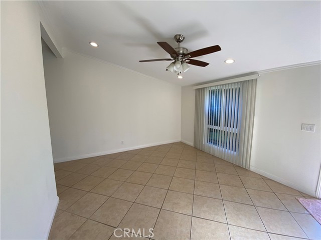 Detail Gallery Image 5 of 21 For 19137 Pleasantdale, Canyon Country,  CA 91351 - 4 Beds | 2 Baths