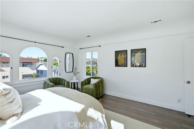 Detail Gallery Image 38 of 46 For 108 Roycroft Ave, Long Beach,  CA 90803 - 4 Beds | 3/1 Baths