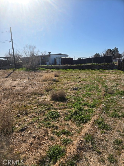 Detail Gallery Image 3 of 9 For 14140 14146 Rodeo Dr, Victorville,  CA 92395 - – Beds | – Baths