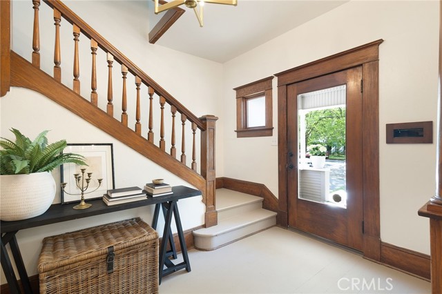 Detail Gallery Image 6 of 50 For 1129 Broadway St, Chico,  CA 95928 - 4 Beds | 2/1 Baths