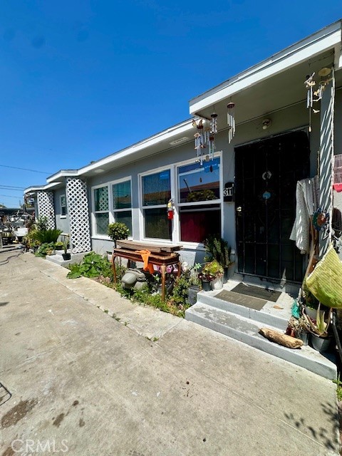 Detail Gallery Image 9 of 11 For 309 E Louise St, Long Beach,  CA 90805 - – Beds | – Baths