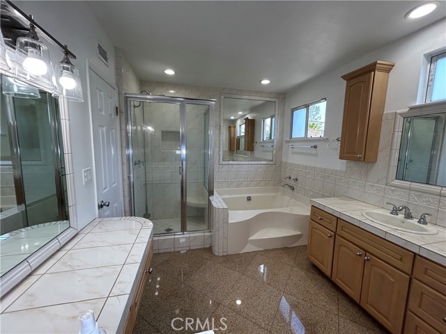 Detail Gallery Image 15 of 30 For 24010 Hatteras, Woodland Hills,  CA 91367 - 4 Beds | 2 Baths