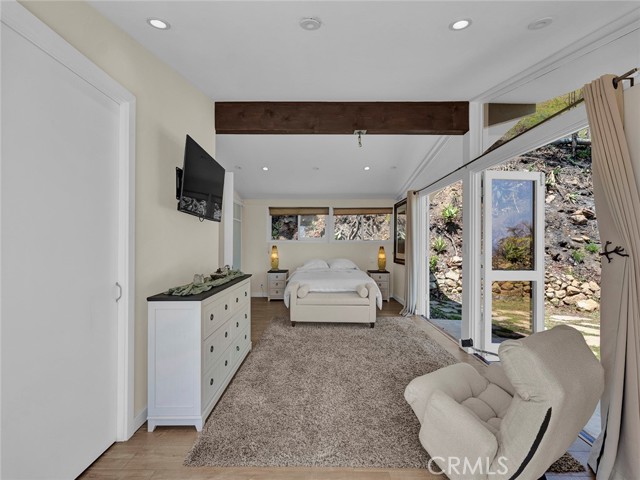 Detail Gallery Image 27 of 39 For 20537 Little Rock Way, Malibu,  CA 90265 - 5 Beds | 3 Baths