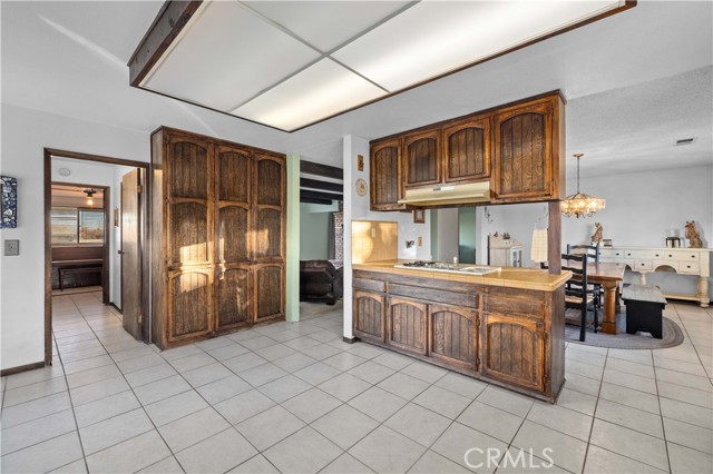 Detail Gallery Image 16 of 34 For 40830 W 43rd Street, Palmdale,  CA 93551 - 4 Beds | 2/1 Baths