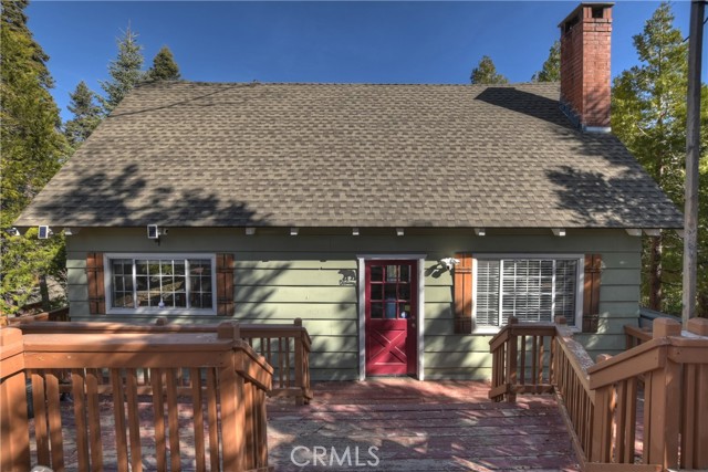 28621 Shenandoah Drive, Lake Arrowhead CA: https://media.crmls.org/medias/629afcab-bc55-4a3f-b3d8-b669c033d99b.jpg