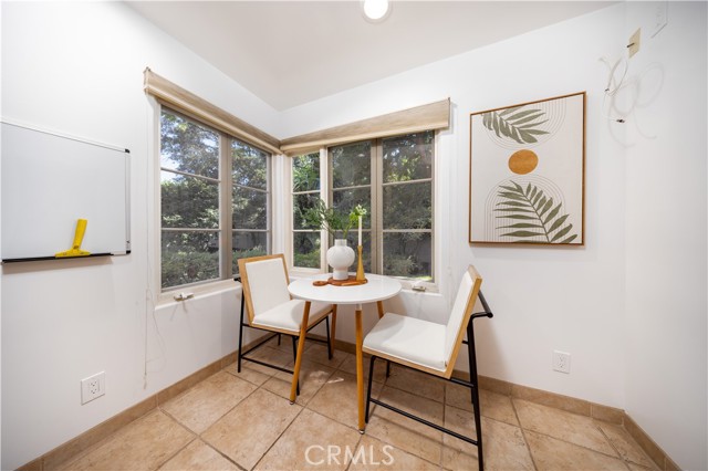 2175 Roanoke Road, San Marino CA: https://media.crmls.org/medias/629b160c-07e3-4062-9fd9-867ba07d066a.jpg